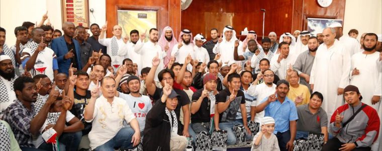 المسلمون الجدد بين عالَمين
